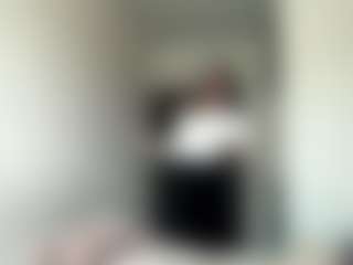 ElidaSchimke's Live Sex Cam Show