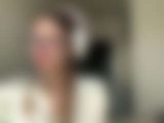 ElidaSchimke's Live Sex Cam Show
