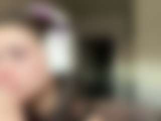 ElidaSchimke's Live Sex Cam Show