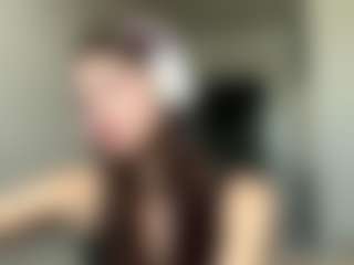 ElidaSchimke's Live Sex Cam Show