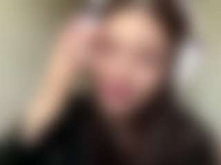 ElidaSchimke's Live Sex Cam Show