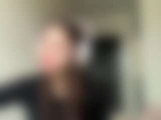 ElidaSchimke's Live Sex Cam Show