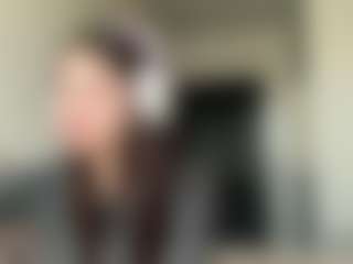 ElidaSchimke's Live Sex Cam Show