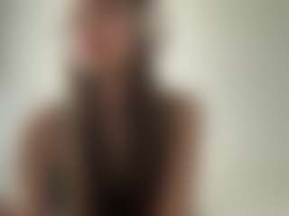 ElidaSchimke's Live Sex Cam Show