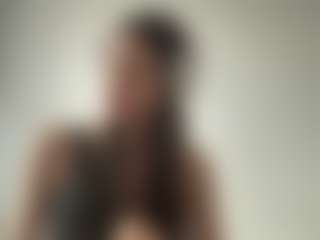 ElidaSchimke's Live Sex Cam Show
