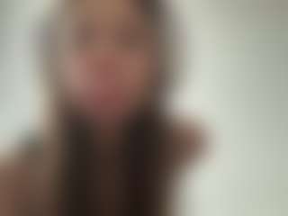 ElidaSchimke's Live Sex Cam Show