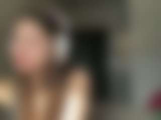 ElidaSchimke's Live Sex Cam Show