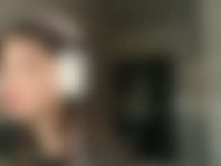 Live cam show with ElidaSchimke - Red Hair Teen (18+) on Gym Cam Girls