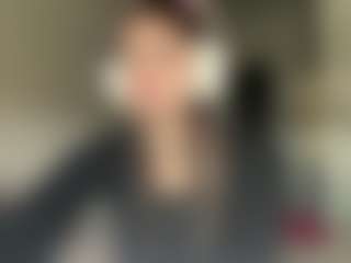 Live cam show with ElidaSchimke - Blue Eyes on AdultVida.com
