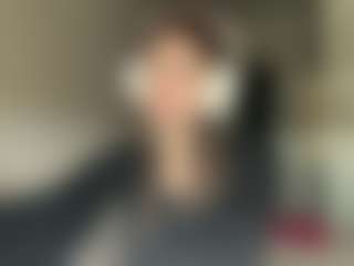 ElidaSchimke's Live Sex Cam Show