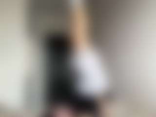 Live cam show with ElidaSchimke - Body Massage on xxxlivecams.org