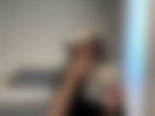 Live cam show with ElidaSchimke - Cute on Cam Slut