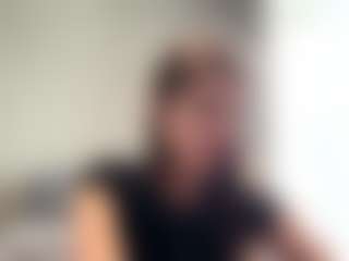 Live cam show with ElidaSchimke - School on SmokeAndPoke