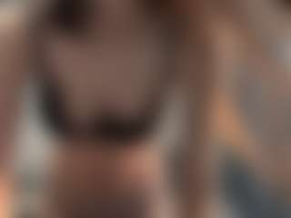 Live cam show with ElidaSchimke - Normal on justonemore.cc