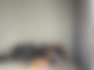 Live cam show with ElidaSchimke - Cute on madthumbs