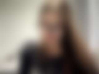Live cam show with ElidaSchimke - Facial on Camsoda