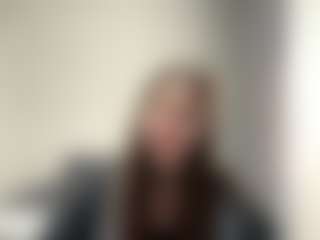 ElidaSchimke's Live Sex Cam Show