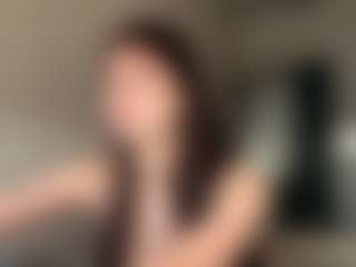 ElidaSchimke's Live Sex Cam Show