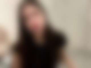 Live cam show with ElidaSchimke - Long Hair on AdultVida.com