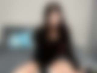 Live cam show with ElidaSchimke - Body Massage on Camsoda