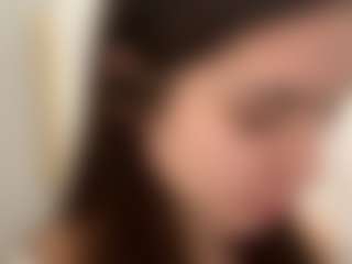 Live cam show with ElidaSchimke - Red Hair Young Adult on Fit Hotties
