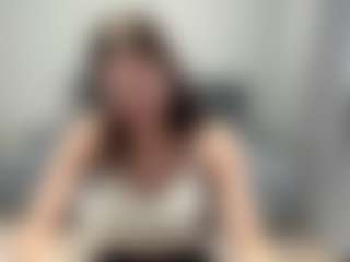 ElidaSchimke's Live Sex Cam Show