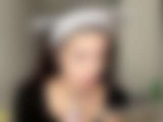 ElidaSchimke's Live Sex Cam Show