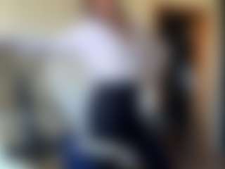 EloiseAhart's Live Sex Cam Show
