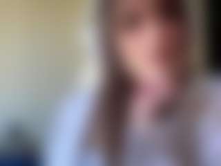 EloiseAhart's Live Sex Cam Show
