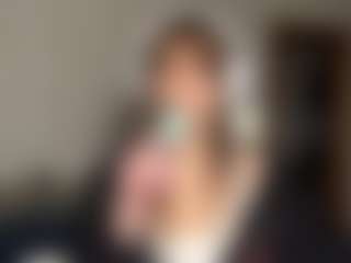 EloiseAhart's Live Sex Cam Show