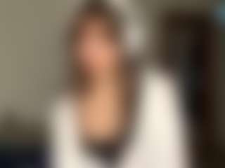 Live cam show with EloiseAhart - Ass Clapping on Free Soda