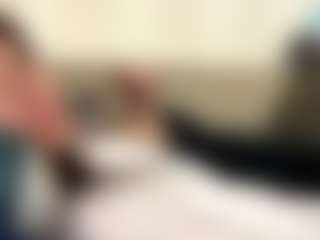 Live cam show with EloiseAhart - Twerk on Milfs Live