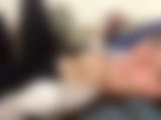 Live cam show with EloiseAhart - Green Eyes on Gym Cam Girls
