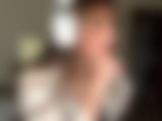 Live cam show with EloiseAhart - Hidden Cam on Cam Slut