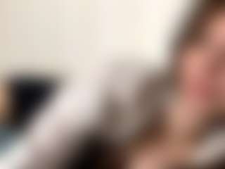 Live cam show with EloiseAhart - Ass Clapping on Camsoda