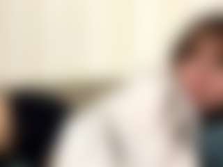 Live cam show with EloiseAhart - Green Eyes on madthumbs
