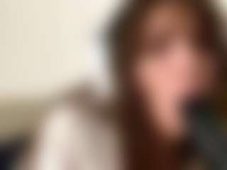Live cam show with EloiseAhart - Green Eyes on Camsoda