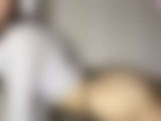 Live cam show with EloiseAhart - Thin on Cam Slut