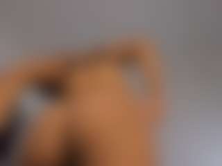 gigii79's Live Sex Cam Show