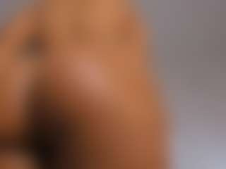 gigii79's Live Sex Cam Show