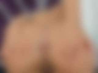 gigii79's Live Sex Cam Show