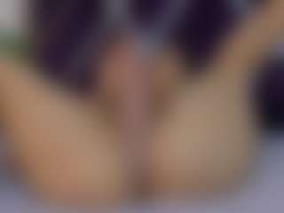 gigii79's Live Sex Cam Show