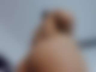 gigii79's Live Sex Cam Show