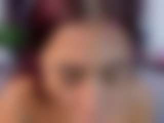 Live cam show with gigii79 - Fingering on Dolls Live