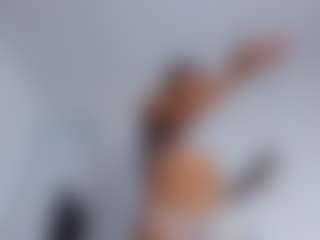 gigii79's Live Sex Cam Show