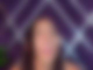 Live cam show with gigii79 - Facial on Camsoda