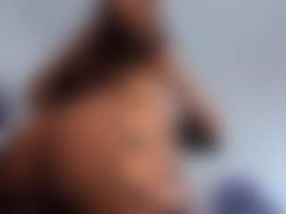 Live cam show with gigii79 - Sexwebcam on TeamSkeetLive