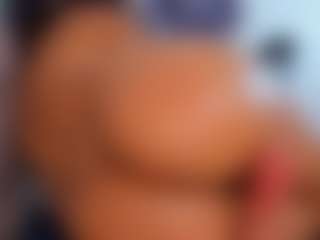 gigii79's Live Sex Cam Show