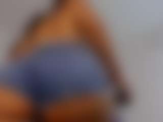 Live cam show with gigii79 - Ass Clapping on Camsoda
