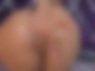 Live cam show with gigii79 - Red Hair on Camsoda